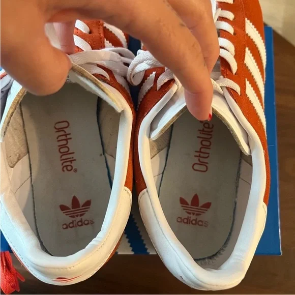Adidas Gazelle red suede Women size 8 - Picture 7 of 8